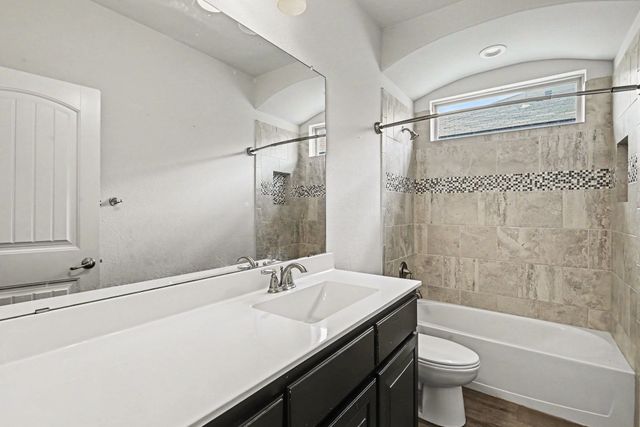 9040 Twin Mills Boulevard, Fort Worth, TX 76179