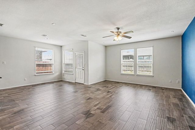 9040 Twin Mills Boulevard, Fort Worth, TX 76179