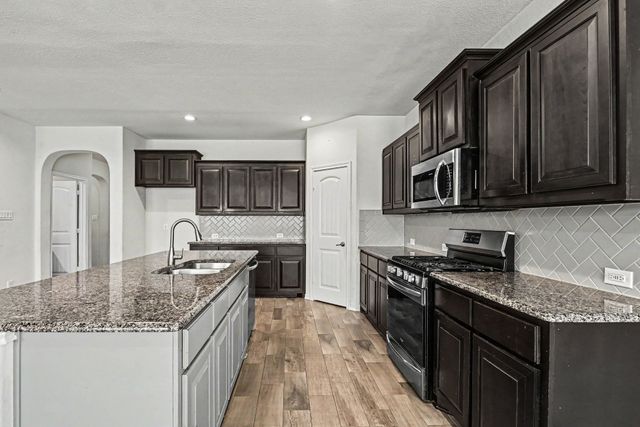 9040 Twin Mills Boulevard, Fort Worth, TX 76179