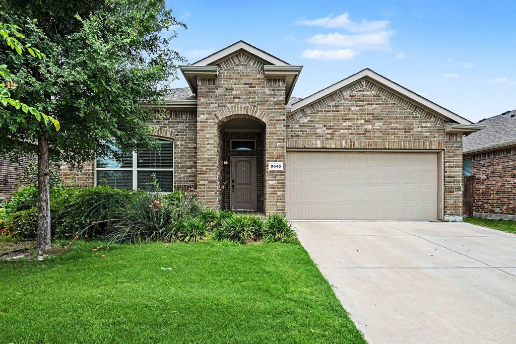 9040 Twin Mills Boulevard, Fort Worth, TX 76179