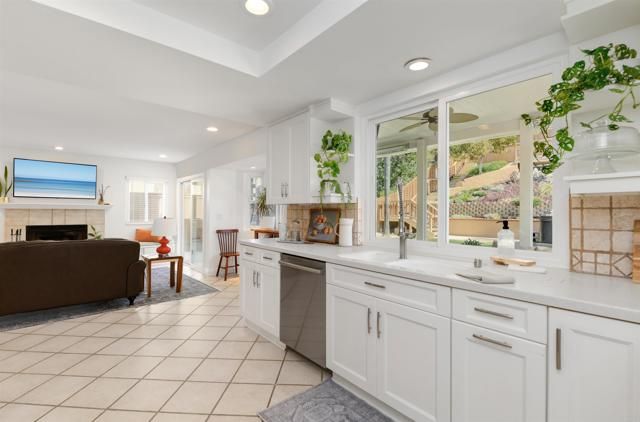 8874 Stargaze Ave, San Diego, CA 92129