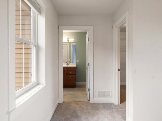 61 Preserve Road, South Burlington, VT 05403
