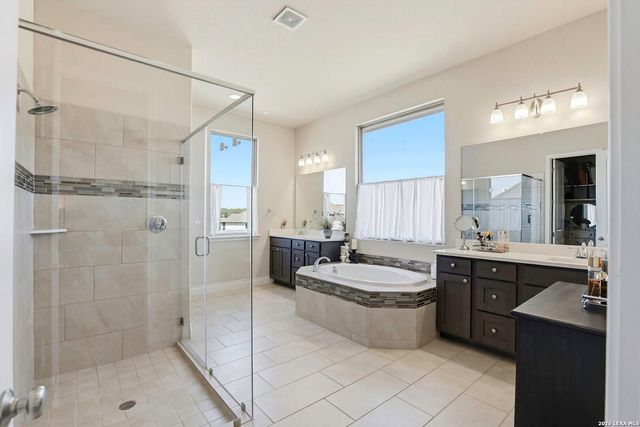 1177 Nutmeg Trail, New Braunfels, TX 78132