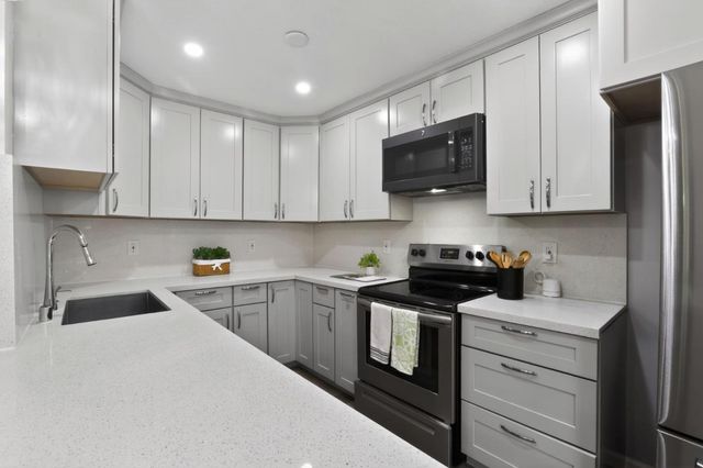 2520 Roblar Lane, Santa Clara, CA 95051