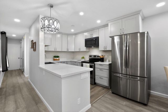 2520 Roblar Lane, Santa Clara, CA 95051