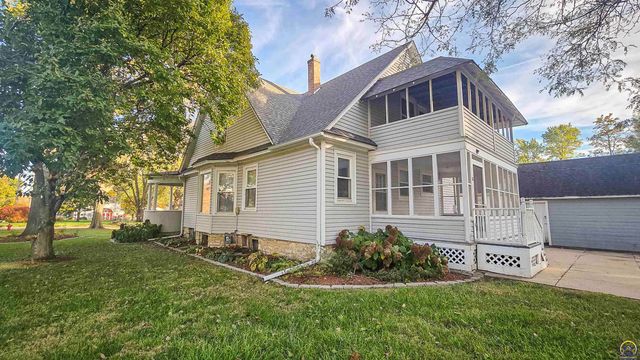 625 Wisconsin AVE, Holton, KS 66436