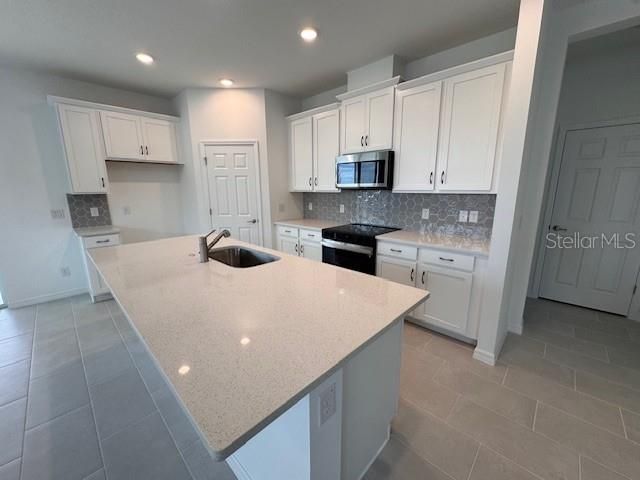 371 RIDGEMARK AVENUE, Groveland, FL 34736