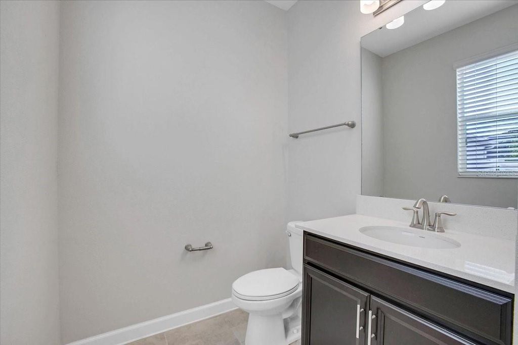 Image 9 of property listing at 11701 FICTION AVENUE, Orlando, FL 32832