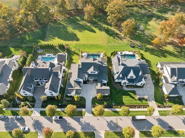 8523 Heirloom Blvd, College Grove, TN 37046