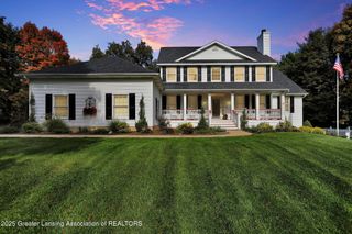 1991 Live Oak Trail, Williamston, MI 48895