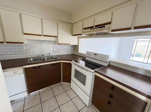 2321 MARGARITA COURT, Kissimmee, FL 34741