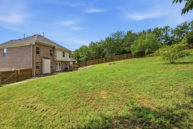 112 Buckhaven Ct, Hendersonville, TN 37075