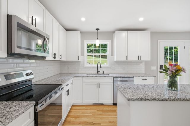 112 Buckhaven Ct, Hendersonville, TN 37075