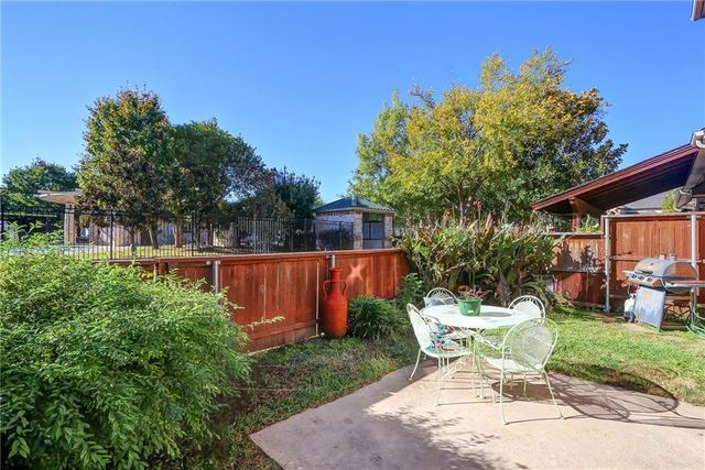 1708 Brookview Drive, Carrollton, TX 75007