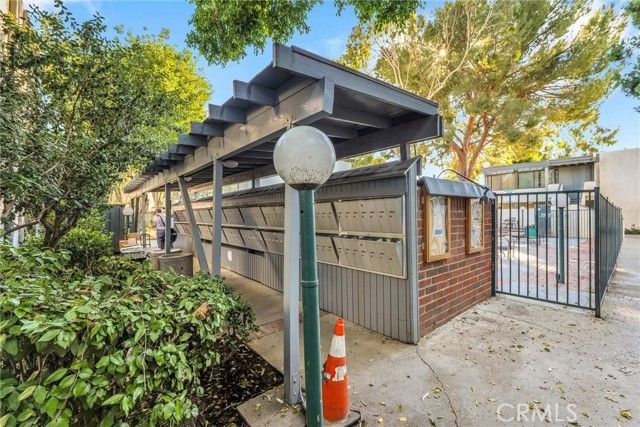 18620 Hatteras 169, Tarzana (los Angeles), CA 91356