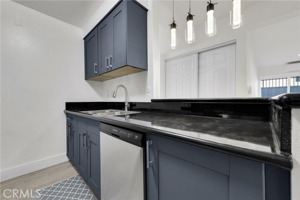 18620 Hatteras 169, Tarzana (los Angeles), CA 91356