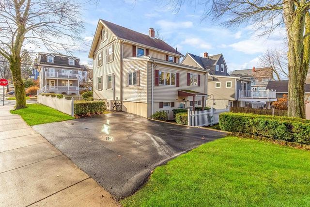 148 Beech Ave, Melrose, MA 02176