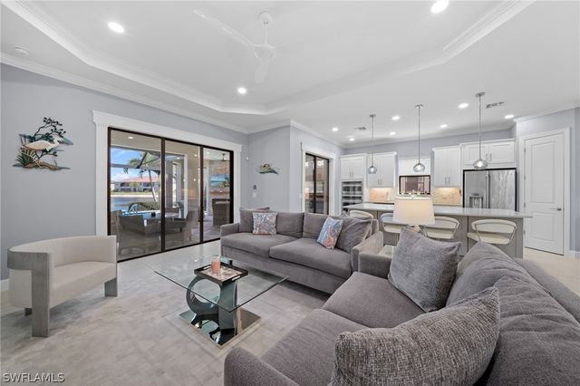 9400 Montelanico LOOP, Naples, FL 34119