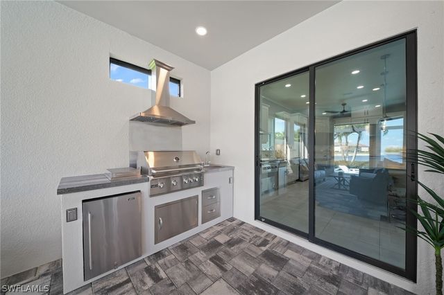 9400 Montelanico LOOP, Naples, FL 34119