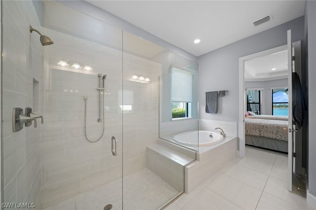 9400 Montelanico LOOP, Naples, FL 34119