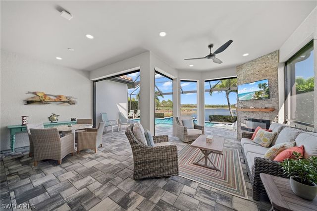 9400 Montelanico LOOP, Naples, FL 34119