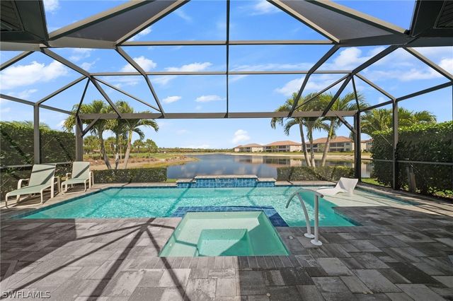 9400 Montelanico LOOP, Naples, FL 34119