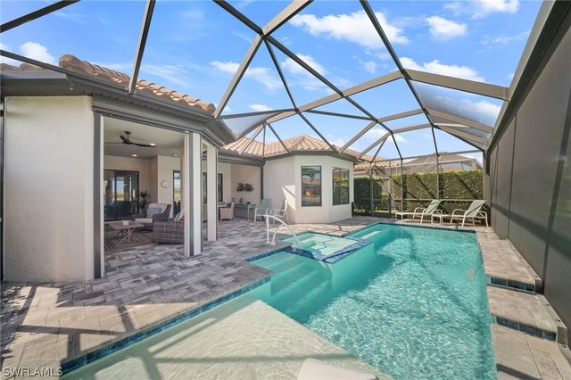 9400 Montelanico LOOP, Naples, FL 34119