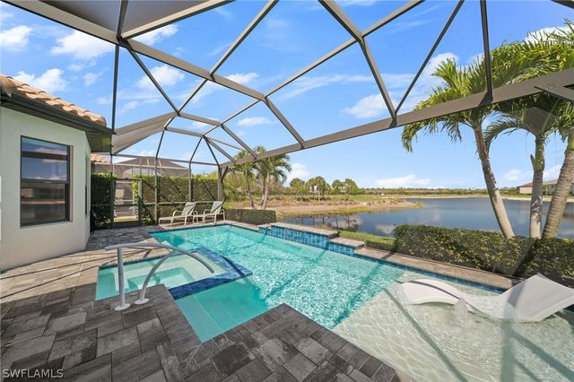 9400 Montelanico LOOP, Naples, FL 34119