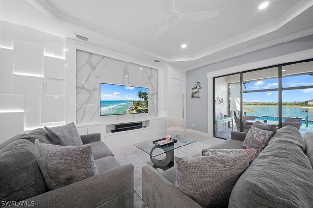 9400 Montelanico LOOP, Naples, FL 34119