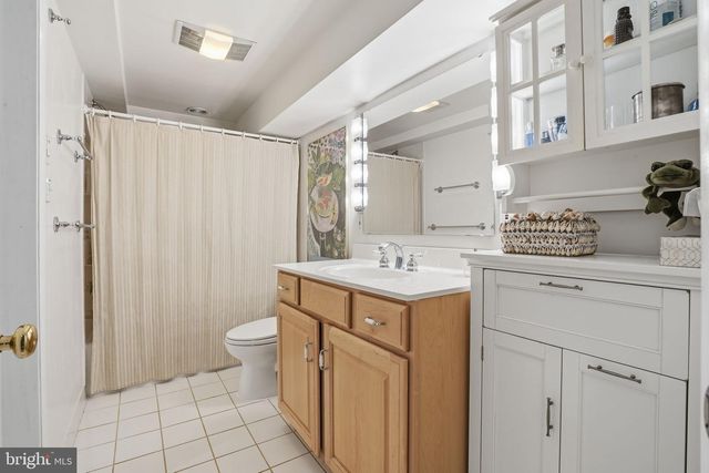 5803 CLEVES LN, Bethesda, MD 20816