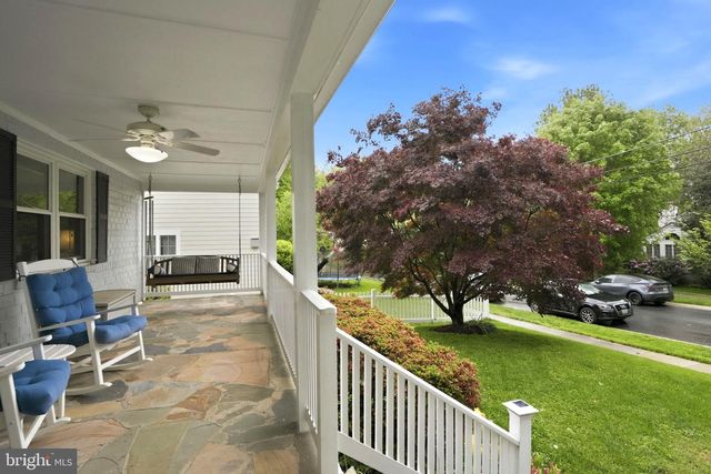 5803 CLEVES LN, Bethesda, MD 20816
