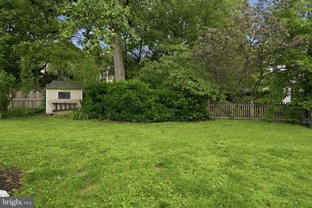 5803 CLEVES LN, Bethesda, MD 20816