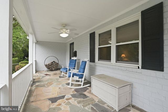 5803 CLEVES LN, Bethesda, MD 20816