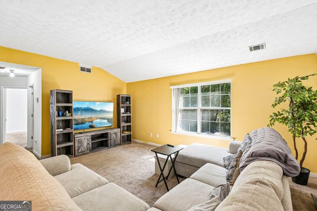 1117 W Shore Drive, Riverdale, GA 30296