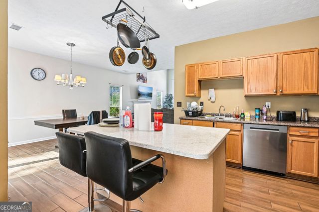 1117 W Shore Drive, Riverdale, GA 30296