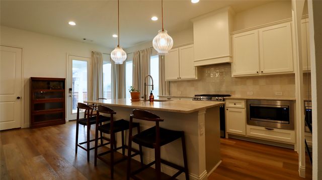 6749 Lake Overlook Drive, Fort Worth, TX 76135