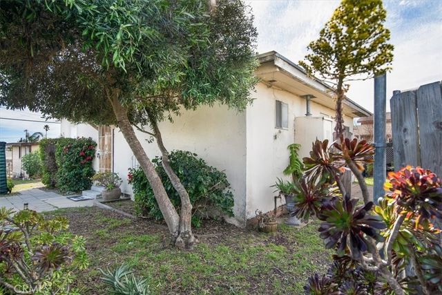 2011 Paso Robles, Oceano, CA 93445