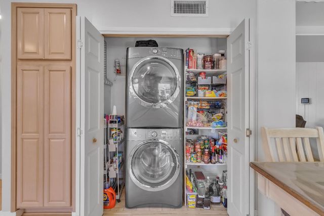 3531 Rosemont Dr, Sacramento, CA 95826