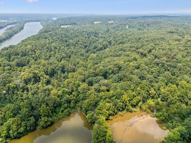 111 Mud Hill Rd, Dover, TN 37058