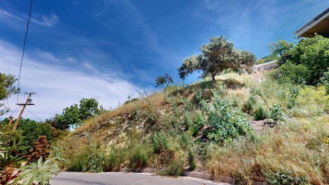 3800 Knobhill Drive, Sherman Oaks, CA 91423