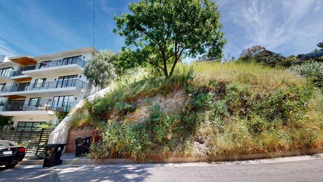 3800 Knobhill Drive, Sherman Oaks, CA 91423