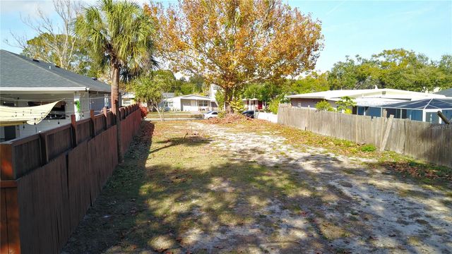 730 50TH AVENUE N, St Petersburg, FL 33703