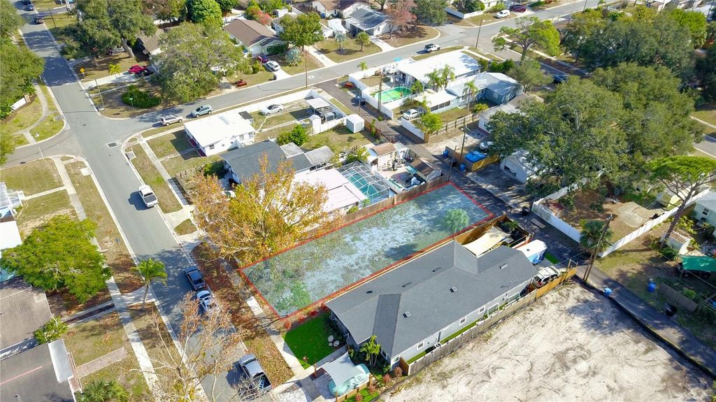 730 50TH AVENUE N, St Petersburg, FL 33703