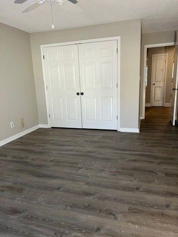 28 Middleton Court, Smyrna, GA 30080