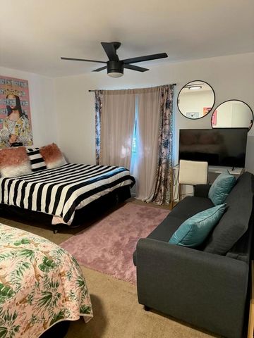 759 Ivy Lane, Lake Arrowhead, CA 92352