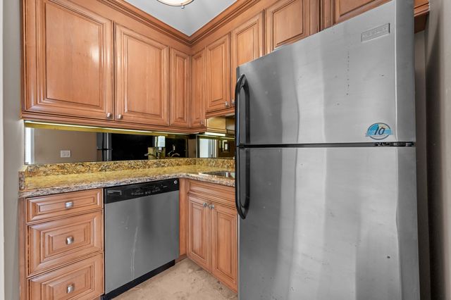 4600 N Ocean Drive 605, Riviera Beach, FL 33404