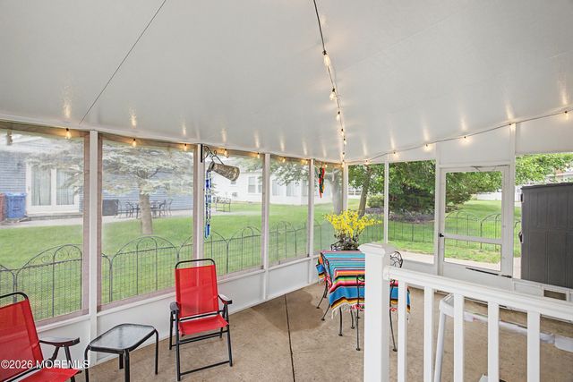 33 Lumsden Street, Toms River, NJ 08757