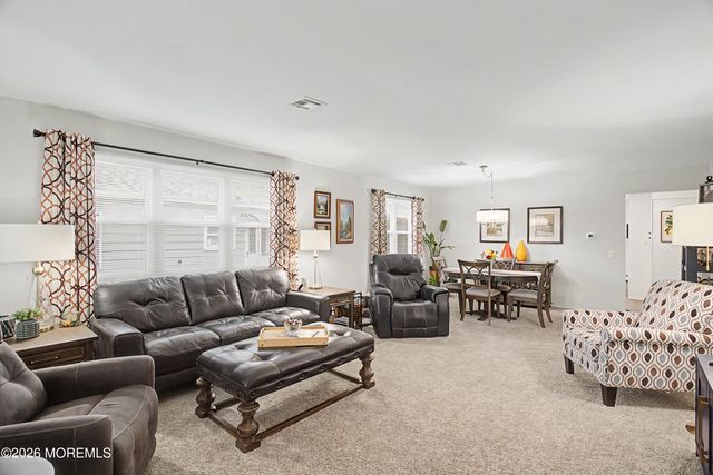 33 Lumsden Street, Toms River, NJ 08757