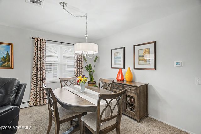 33 Lumsden Street, Toms River, NJ 08757