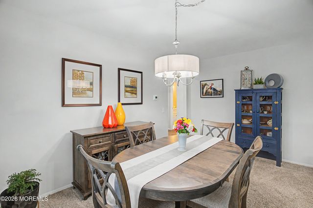 33 Lumsden Street, Toms River, NJ 08757